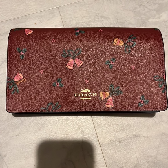 Coach Bells Crossbody bag Wallet Clutch coated canvas Collectible
Holiday NWT - Picture 16 of 16